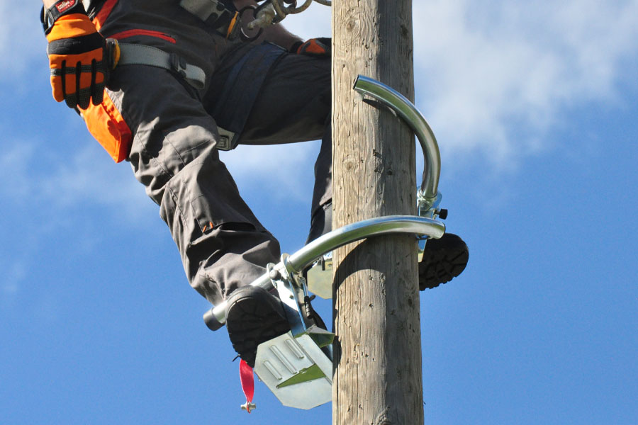 Wooden Pole Climber Wooden Pole Climber